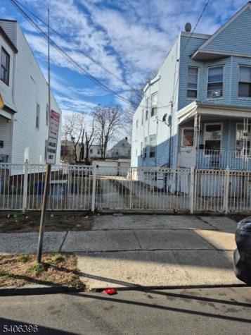 77 Pearsall Avenue Jersey City NJ 07305