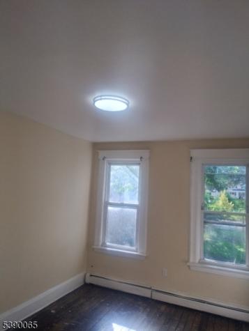 527 N Grove Street East Orange NJ 07017