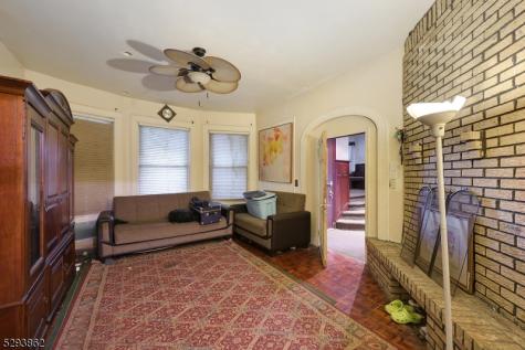 132 S Munn Avenue East Orange NJ 07018