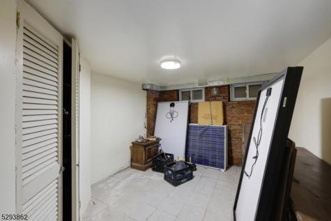 132 S Munn Avenue East Orange NJ 07018