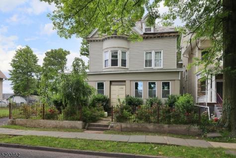 132 S Munn Avenue East Orange NJ 07018