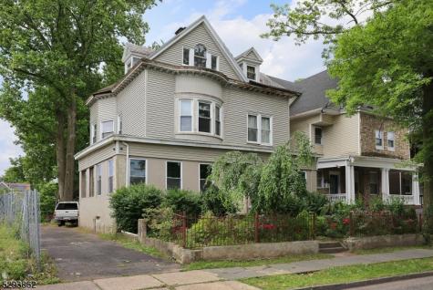 132 S Munn Avenue East Orange NJ 07018