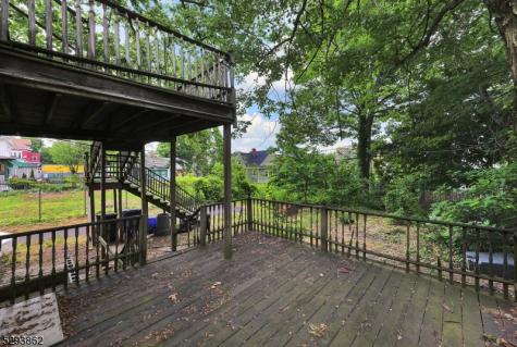 132 S Munn Avenue East Orange NJ 07018