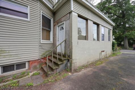 132 S Munn Avenue East Orange NJ 07018