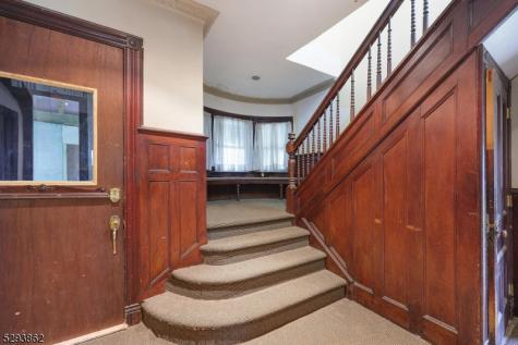 132 S Munn Avenue East Orange NJ 07018