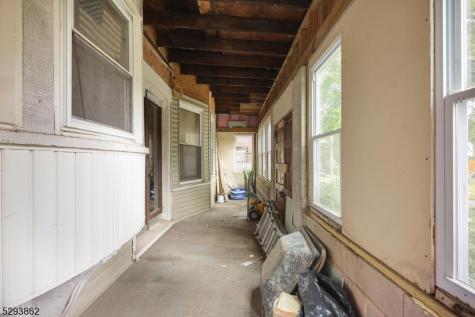 132 S Munn Avenue East Orange NJ 07018