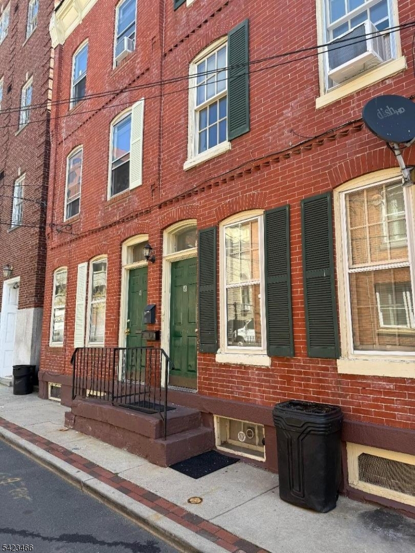 8 Peace Street Trenton NJ 08608