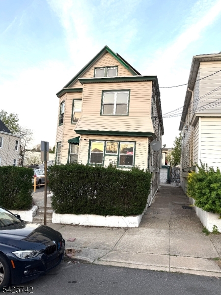 17 Quinn Street Paterson NJ 07501
