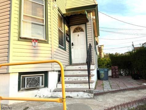 17 Quinn Street Paterson NJ 07501
