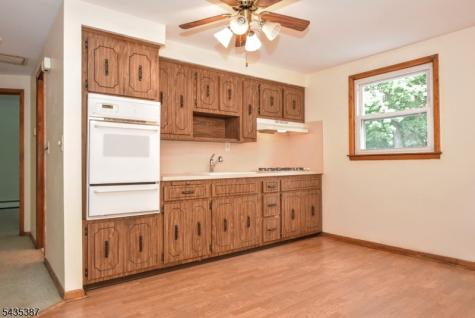 8 Royal Avenue Hawthorne NJ 07506