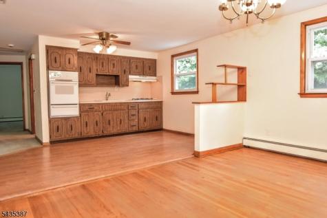 8 Royal Avenue Hawthorne NJ 07506