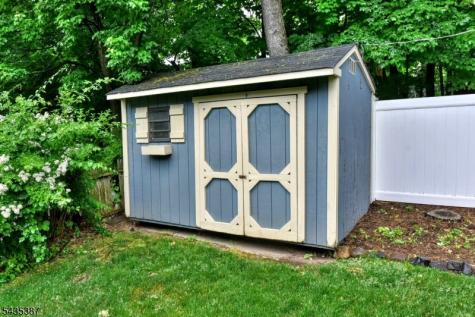 8 Royal Avenue Hawthorne NJ 07506