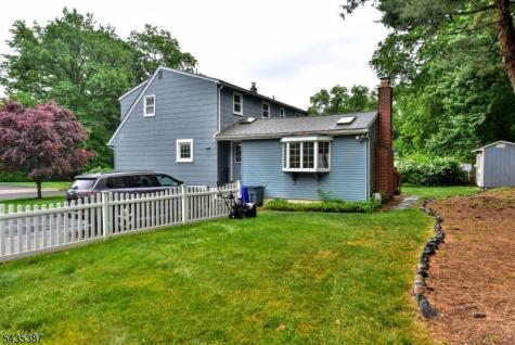 8 Royal Avenue Hawthorne NJ 07506
