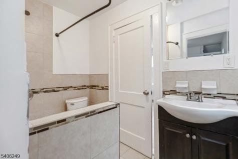 459 Norwood Street East Orange NJ 07018