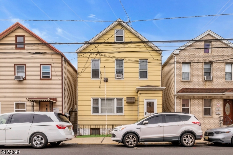 29 Kossuth Street Newark NJ 07105