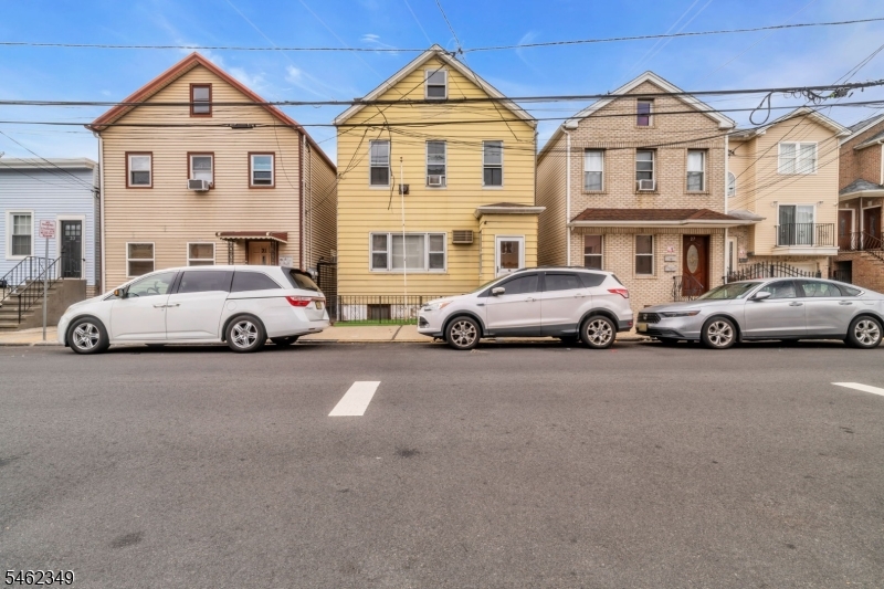29 Kossuth Street Newark NJ 07105