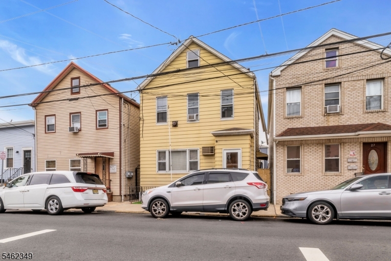 29 Kossuth Street Newark NJ 07105