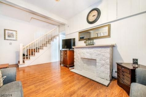 24 Pleasant Avenue Clifton NJ 07013