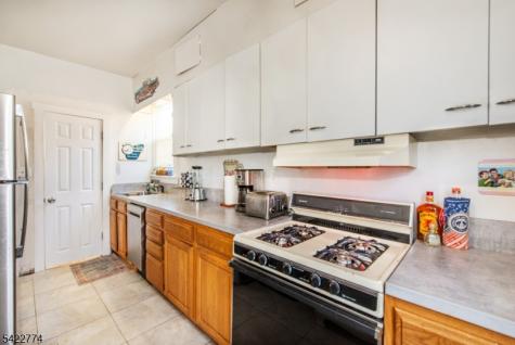 24 Pleasant Avenue Clifton NJ 07013