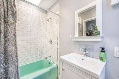 24 Pleasant Avenue Clifton NJ 07013