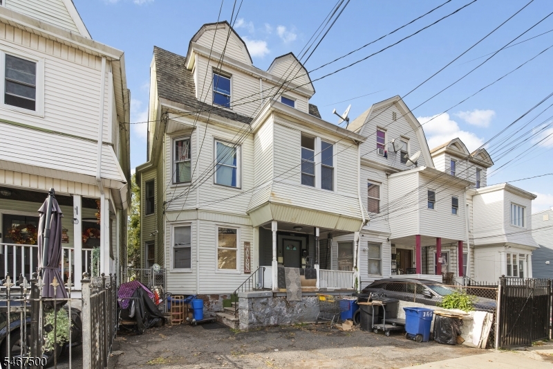 194 N 11th Street Newark NJ 07107