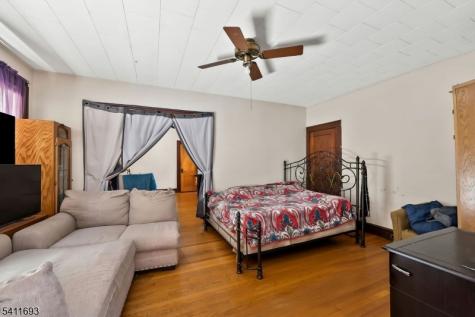 419 Hamilton Street Harrison NJ 07029