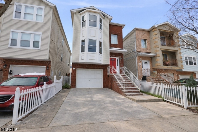 530 Broadway Elizabeth NJ 07206