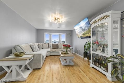 530 Broadway Elizabeth NJ 07206