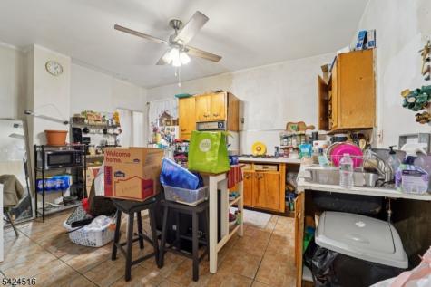 6 4TH Street Passaic NJ 07055