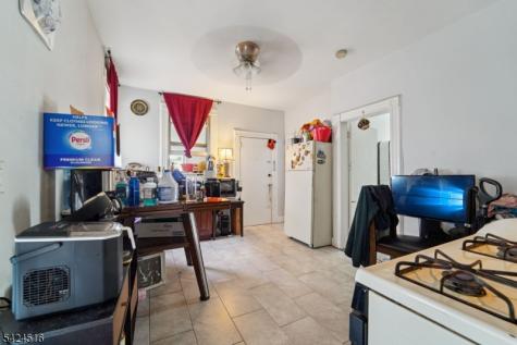 6 4TH Street Passaic NJ 07055