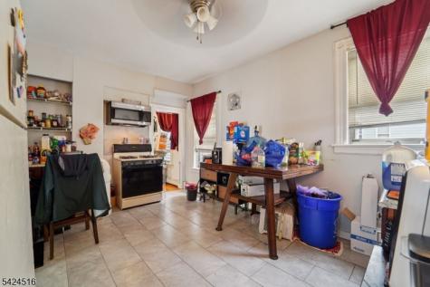 6 4TH Street Passaic NJ 07055