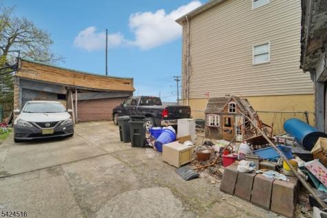 6 4TH Street Passaic NJ 07055