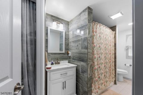 16 Lehigh Street Dover NJ 07801