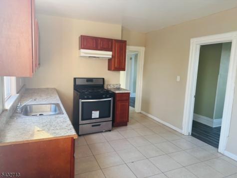 2 Hawthorne Place East Orange NJ 07018