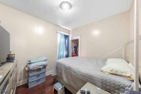 1039 Anna Street Elizabeth NJ 07201