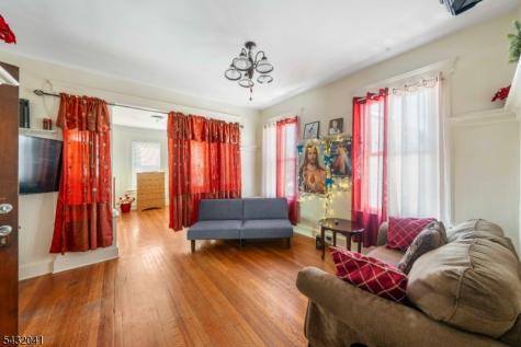 1039 Anna Street Elizabeth NJ 07201
