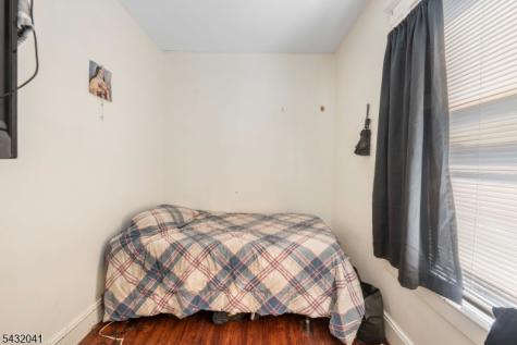1039 Anna Street Elizabeth NJ 07201