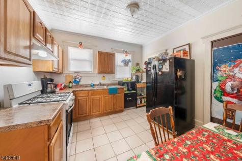 1039 Anna Street Elizabeth NJ 07201