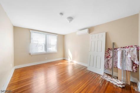 1039 Anna Street Elizabeth NJ 07201