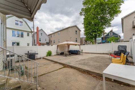 1039 Anna Street Elizabeth NJ 07201