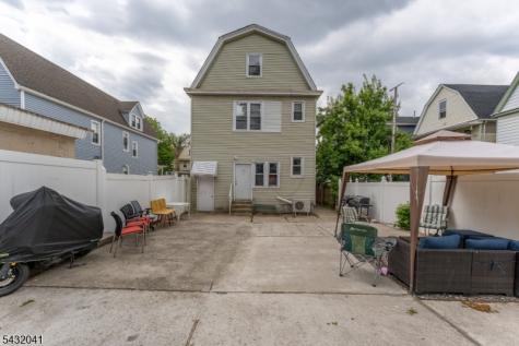 1039 Anna Street Elizabeth NJ 07201