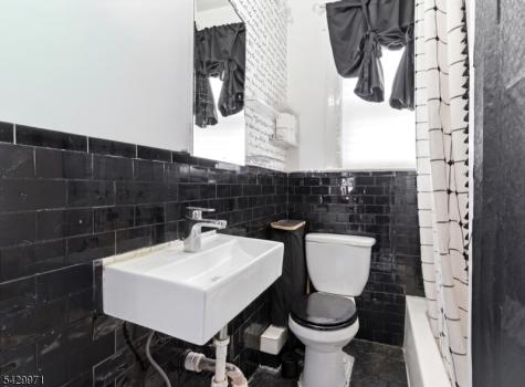 37 Lenox Avenue Irvington NJ 07111