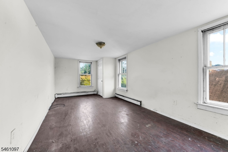 1185 5TH Avenue Alpha NJ 08865