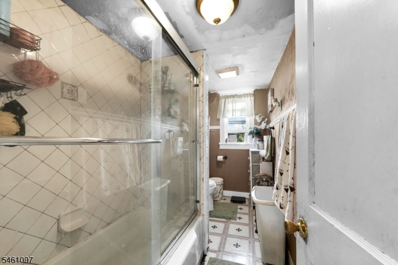 1185 5TH Avenue Alpha NJ 08865
