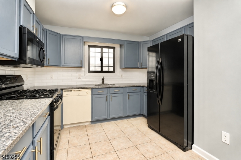 366 14TH Avenue Newark NJ 07103