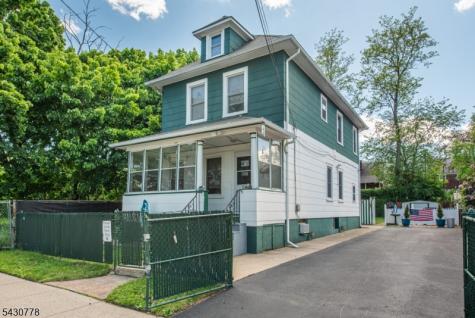 81 6TH Avenue Clifton NJ 07011