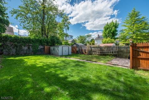 81 6TH Avenue Clifton NJ 07011