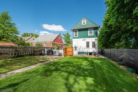 81 6TH Avenue Clifton NJ 07011