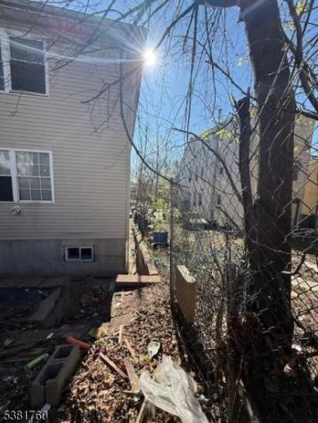 461 S 14th Street Newark NJ 07103