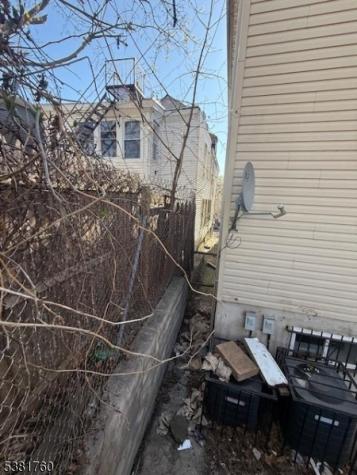 461 S 14th Street Newark NJ 07103